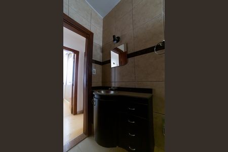 Apartamento à venda com 184m², 3 quartos e 2 vagas Apartamento à venda com 184m², 3 quartos e 2 vagasBanheiro Social 1