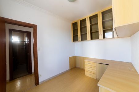 Apartamento à venda com 184m², 3 quartos e 2 vagas Apartamento à venda com 184m², 3 quartos e 2 vagasQuarto 2