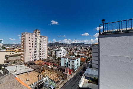 Apartamento à venda com 184m², 3 quartos e 2 vagas Apartamento à venda com 184m², 3 quartos e 2 vagasVista da Varanda