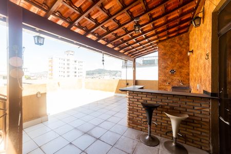 Apartamento à venda com 184m², 3 quartos e 2 vagas Apartamento à venda com 184m², 3 quartos e 2 vagasCobertura