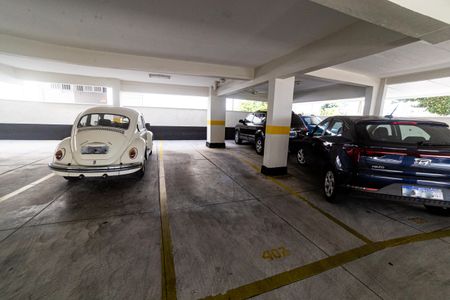 Apartamento à venda com 184m², 3 quartos e 2 vagas Apartamento à venda com 184m², 3 quartos e 2 vagasGaragem