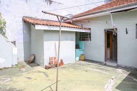 Casa à venda com 250m², 4 quartos e 3 vagas Casa à venda com 250m², 4 quartos e 3 vagasQuintal