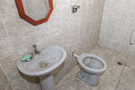 Casa à venda com 250m², 4 quartos e 3 vagas Casa à venda com 250m², 4 quartos e 3 vagasCasa 3 - Banheiro da Suíte