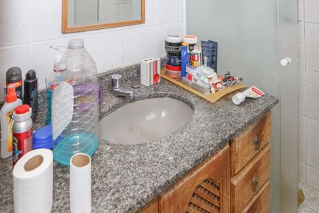 Casa à venda com 250m², 4 quartos e 3 vagas Casa à venda com 250m², 4 quartos e 3 vagasBanheiro