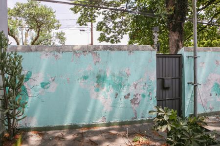 Casa à venda com 250m², 4 quartos e 3 vagas Casa à venda com 250m², 4 quartos e 3 vagasVista do Quarto