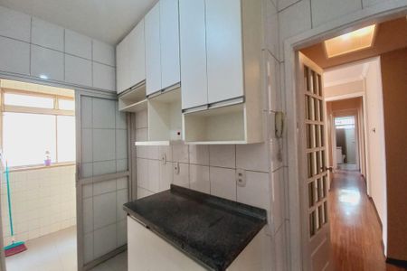 Apartamento à venda com 75m², 2 quartos e 1 vagaCozinha