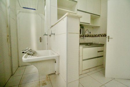 Apartamento para alugar com 103m², 4 quartos e 1 vaga Apartamento para alugar com 103m², 4 quartos e 1 vagaCozinha e Área de Serviço