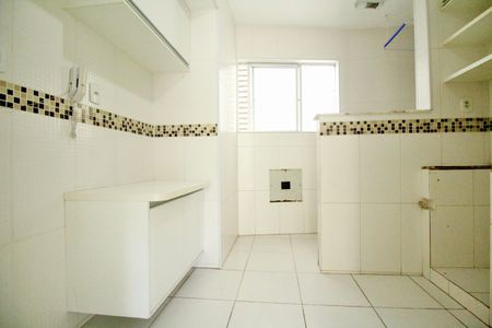 Apartamento para alugar com 103m², 4 quartos e 1 vaga Apartamento para alugar com 103m², 4 quartos e 1 vagaCozinha e Área de Serviço