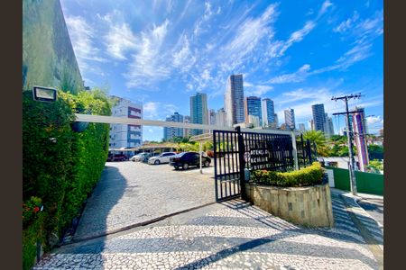 Apartamento para alugar com 103m², 4 quartos e 1 vaga Apartamento para alugar com 103m², 4 quartos e 1 vagaFachada