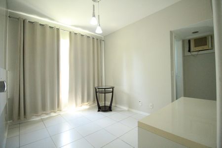 Apartamento para alugar com 103m², 4 quartos e 1 vaga Apartamento para alugar com 103m², 4 quartos e 1 vagaSuíte