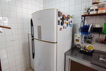 Apartamento à venda com 48m², 2 quartos e 1 vaga Apartamento à venda com 48m², 2 quartos e 1 vagaCozinha e área de serviço