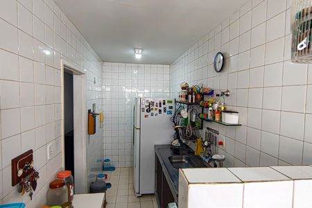 Apartamento à venda com 48m², 2 quartos e 1 vaga Apartamento à venda com 48m², 2 quartos e 1 vagaCozinha e área de serviço