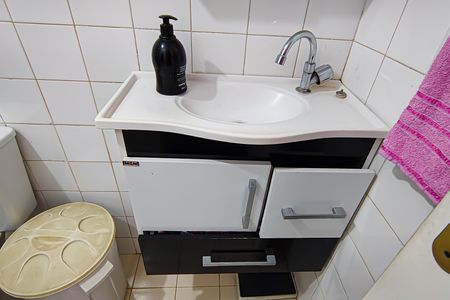 Apartamento à venda com 48m², 2 quartos e 1 vaga Apartamento à venda com 48m², 2 quartos e 1 vagaBanheiro