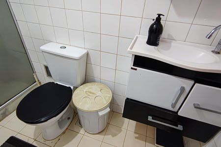 Apartamento à venda com 48m², 2 quartos e 1 vaga Apartamento à venda com 48m², 2 quartos e 1 vagaBanheiro