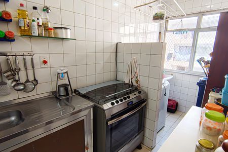 Apartamento à venda com 48m², 2 quartos e 1 vaga Apartamento à venda com 48m², 2 quartos e 1 vagaCozinha e área de serviço