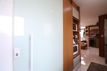 Apartamento à venda com 120m², 2 quartos e 2 vagasCozinha e Área de Serviço