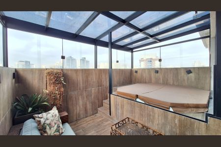 Apartamento à venda com 120m², 2 quartos e 2 vagas Apartamento à venda com 120m², 2 quartos e 2 vagasJacuzzi