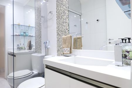 Apartamento à venda com 120m², 2 quartos e 2 vagasBanheiro Social 1