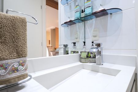 Apartamento à venda com 120m², 2 quartos e 2 vagasBanheiro Social 1