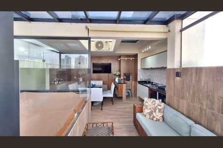 Apartamento à venda com 120m², 2 quartos e 2 vagas Apartamento à venda com 120m², 2 quartos e 2 vagasJacuzzi