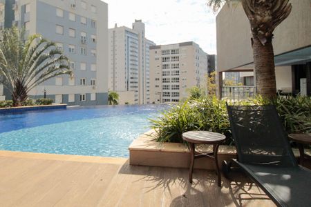 Apartamento à venda com 88m², 2 quartos e 2 vagas Apartamento à venda com 88m², 2 quartos e 2 vagasÁrea comum - Piscina