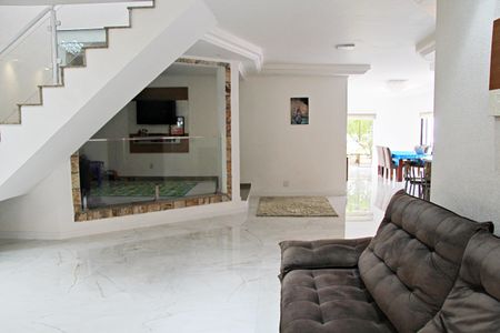 Casa para alugar com 550m², 4 quartos e 4 vagasSala e Sala de Jantar