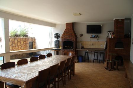 Casa para alugar com 550m², 4 quartos e 4 vagasArea Gourmet