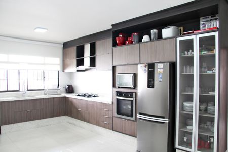 Casa para alugar com 550m², 4 quartos e 4 vagasCozinha