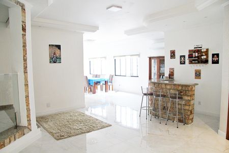 Casa para alugar com 550m², 4 quartos e 4 vagasSala e Sala de Jantar