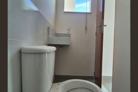 Casa de condomínio à venda com 100m², 2 quartos e 1 vagaBanheiro da Suíte 1