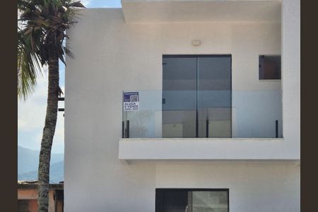 Casa de condomínio à venda com 100m², 2 quartos e 1 vagaPlaca