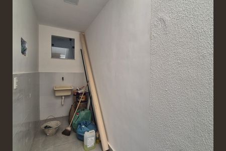 Casa de condomínio à venda com 100m², 2 quartos e 1 vagaÁrea de Serviço