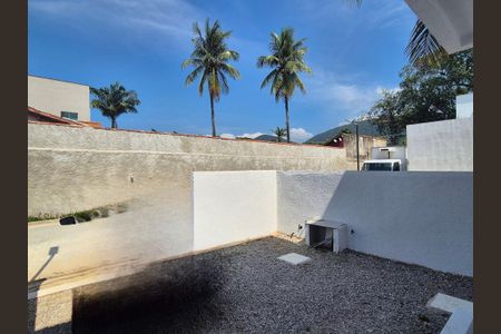 Casa de condomínio à venda com 100m², 2 quartos e 1 vagaÁrea externa