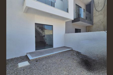 Casa de condomínio à venda com 100m², 2 quartos e 1 vagaÁrea externa