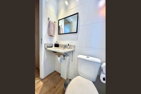 Apartamento à venda com 60m², 2 quartos e 1 vaga Apartamento à venda com 60m², 2 quartos e 1 vagaBanheiro social