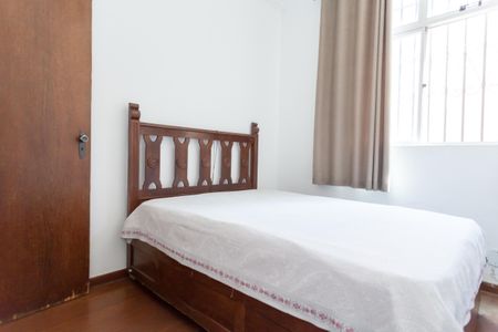 Apartamento à venda com 180m², 4 quartos e 2 vagasQuarto 2