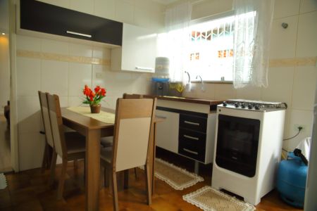 Casa à venda com 125m², 2 quartos e 2 vagasCozinha