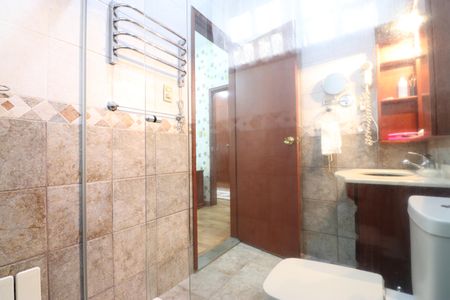 Casa à venda com 342m², 4 quartos e 3 vagasBanheiro da Suíte 3