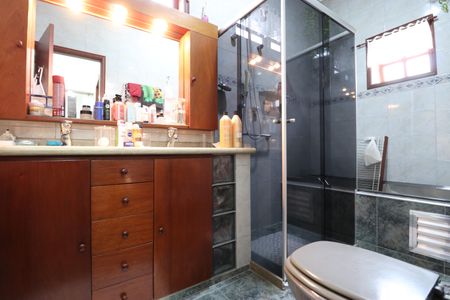 Casa à venda com 342m², 4 quartos e 3 vagasBanheiro da Suíte 4