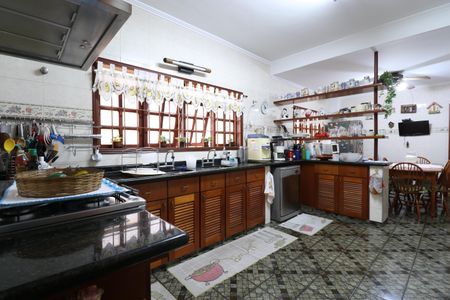 Casa à venda com 342m², 4 quartos e 3 vagasCozinha