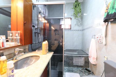 Casa à venda com 342m², 4 quartos e 3 vagasBanheiro da Suíte 4