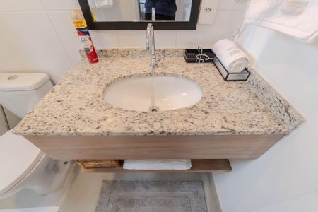 Apartamento à venda com 33m², 1 quarto e sem vaga Apartamento à venda com 33m², 1 quarto e sem vagaBanheiro