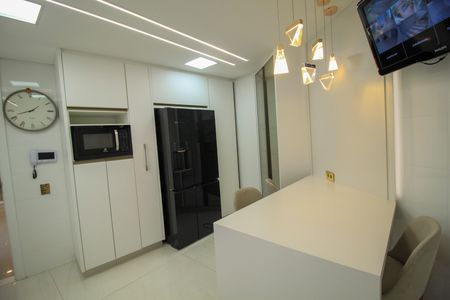 Casa à venda com 285m², 3 quartos e 4 vagasCozinha