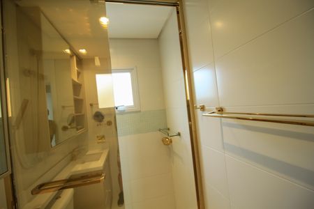 Casa à venda com 285m², 3 quartos e 4 vagasBanheiro - Quarto 1