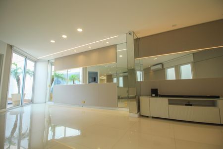 Casa à venda com 285m², 3 quartos e 4 vagasSala