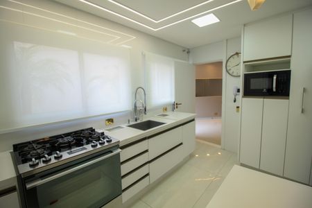 Casa à venda com 285m², 3 quartos e 4 vagasCozinha