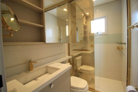 Casa à venda com 285m², 3 quartos e 4 vagasBanheiro - Quarto 1