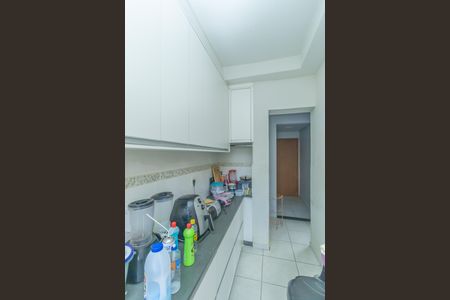 Casa à venda com 147m², 3 quartos e 8 vagas Casa à venda com 147m², 3 quartos e 8 vagasÁrea de Serviço