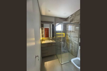 Apartamento à venda com 68m², 2 quartos e 1 vaga Apartamento à venda com 68m², 2 quartos e 1 vagaBanheiro