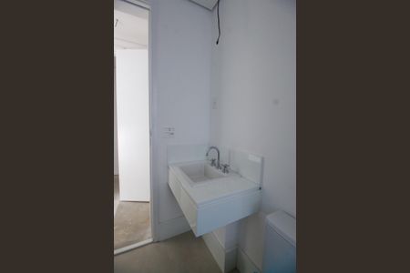 Apartamento à venda com 226m², 3 quartos e 3 vagasBanheiro da Suíte 3